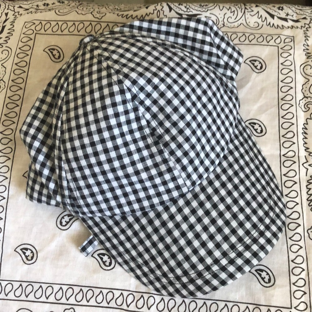 Gingham hat NWOT